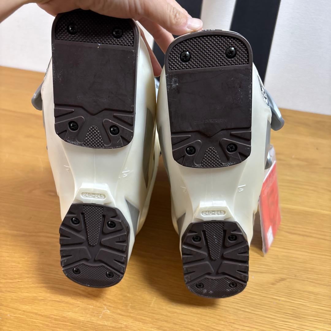 未使用　新品　レディーススキーセット　Volkl 156cm　24-24.5cm