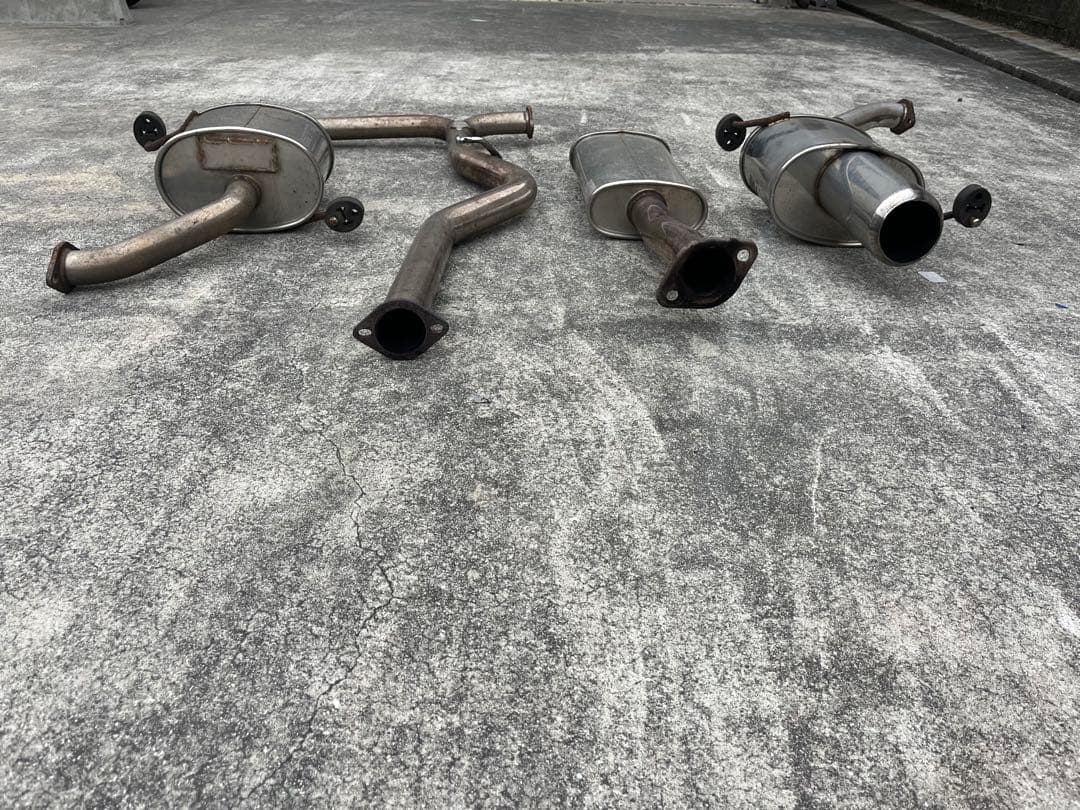 レガシィ　BP5 トミーカイラ　マフラー