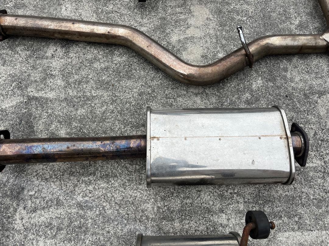 レガシィ　BP5 トミーカイラ　マフラー