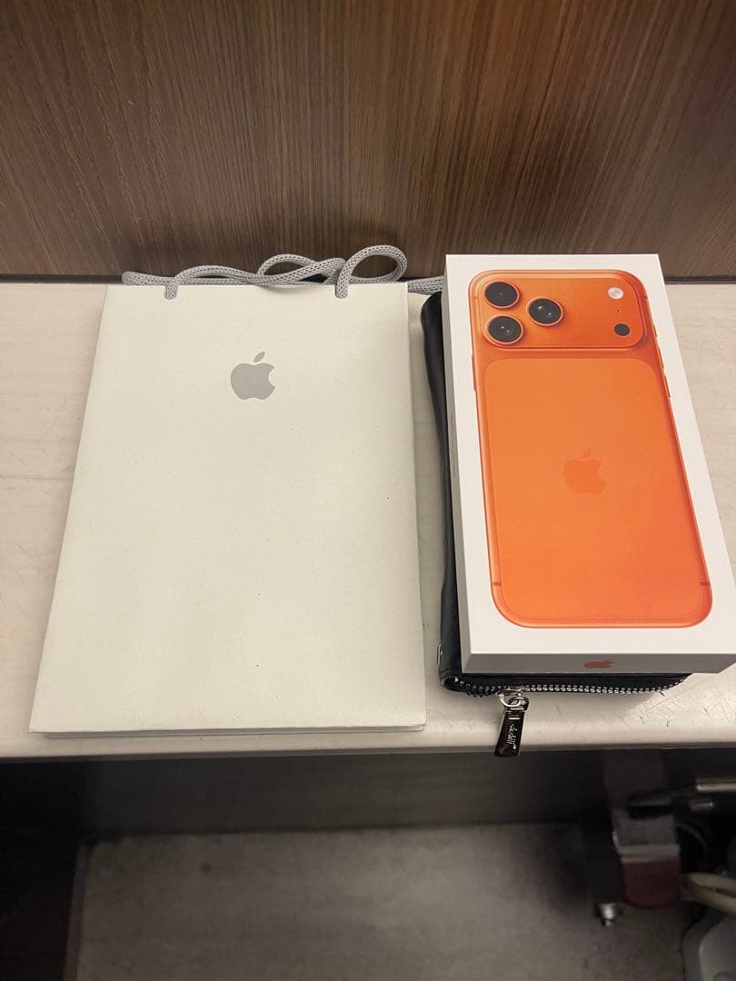 【新品未開封品】iPhone17 Pro Max 256GB コズミックオレンジ