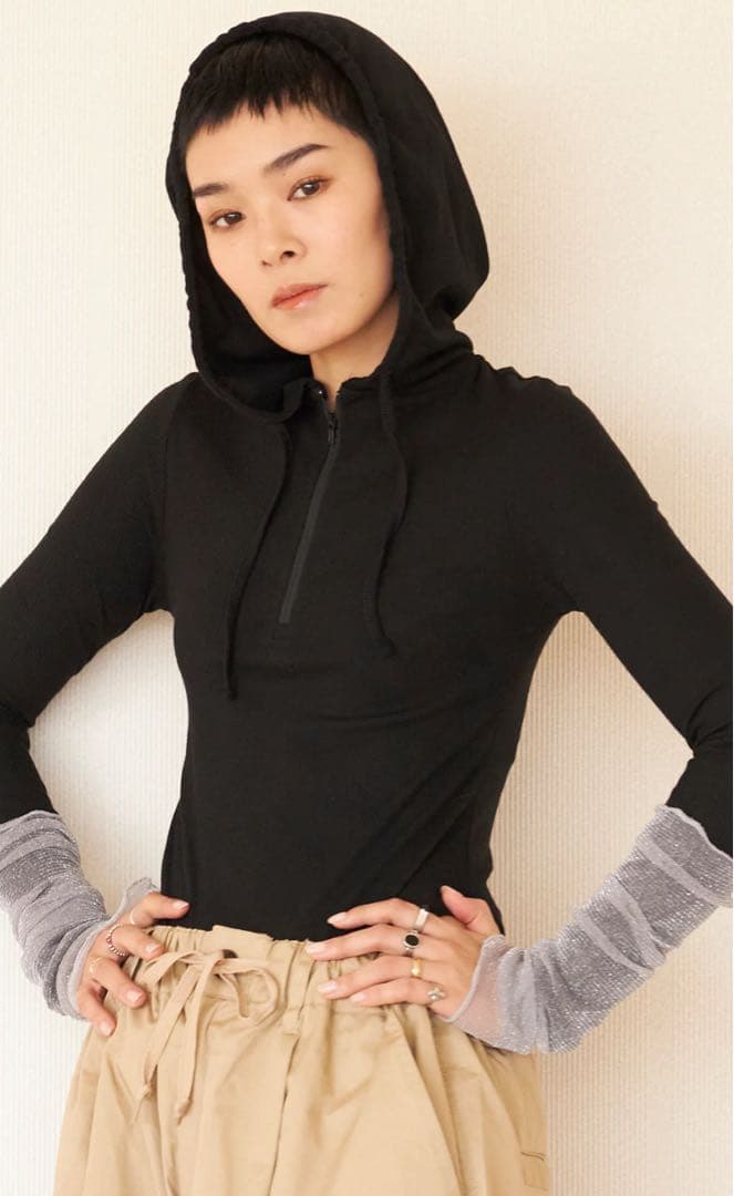 もぐゆり⭐︎TW 亘つぐみ Hoodie Bodysuit ブラック