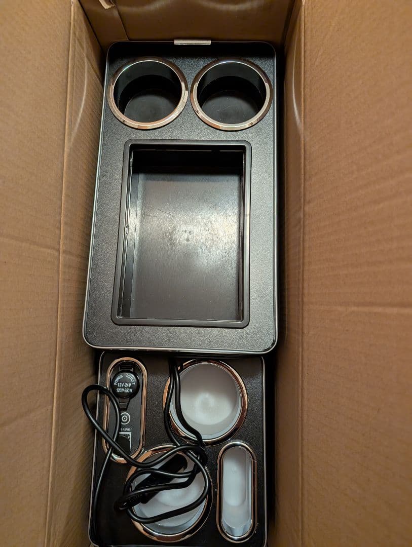 フリード　コンソールボックス