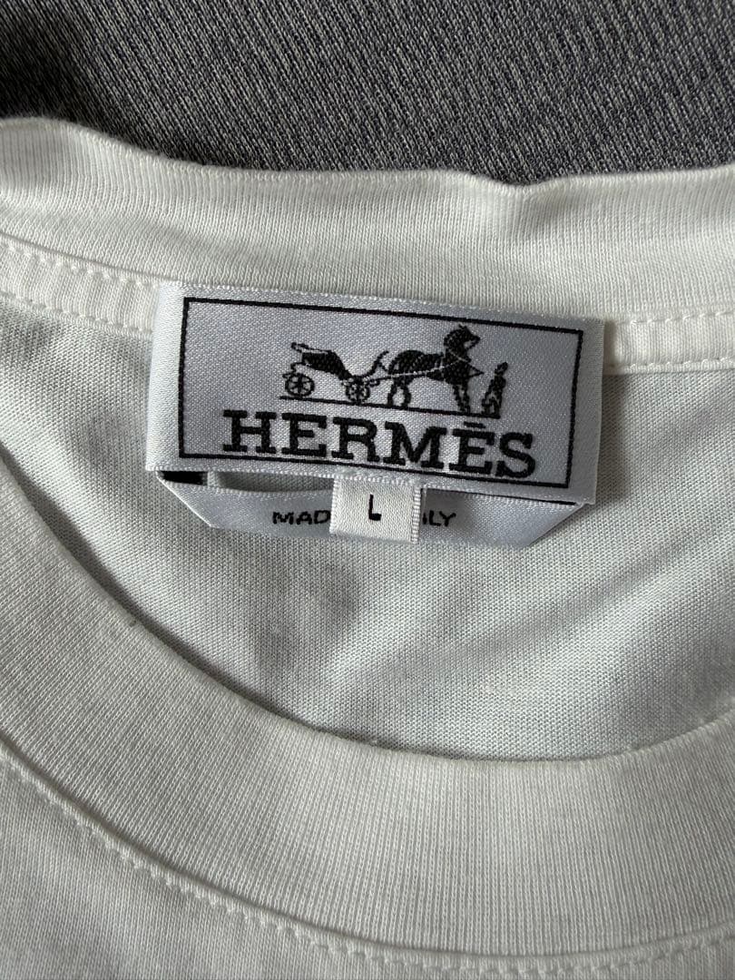 【メンズ】エルメス ホワイト シュヴォーアシンメトリー3D Tシャツ