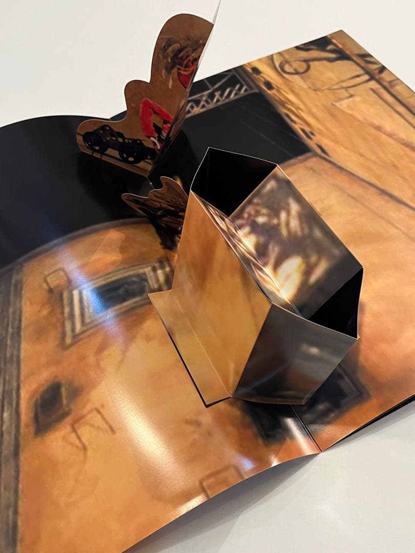 希少　コムデギャルソン　非売品アート冊子　SIX purple ④