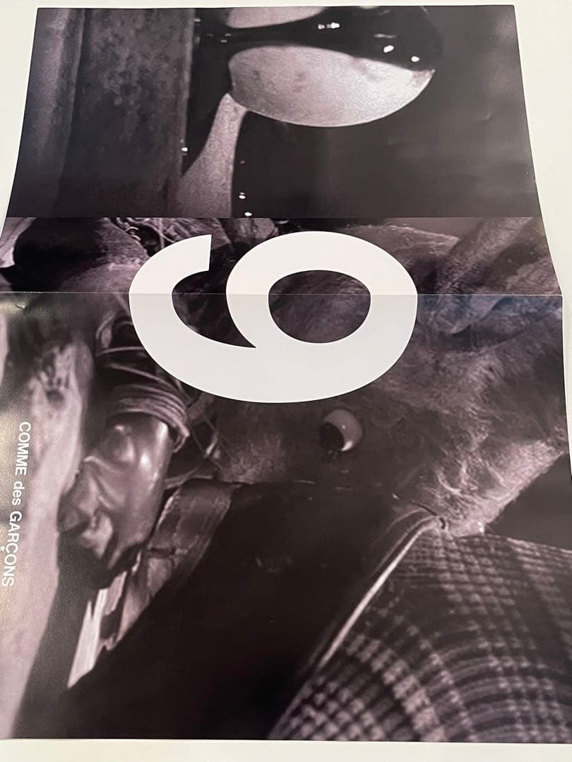 希少　コムデギャルソン　非売品アート冊子　SIX purple ④