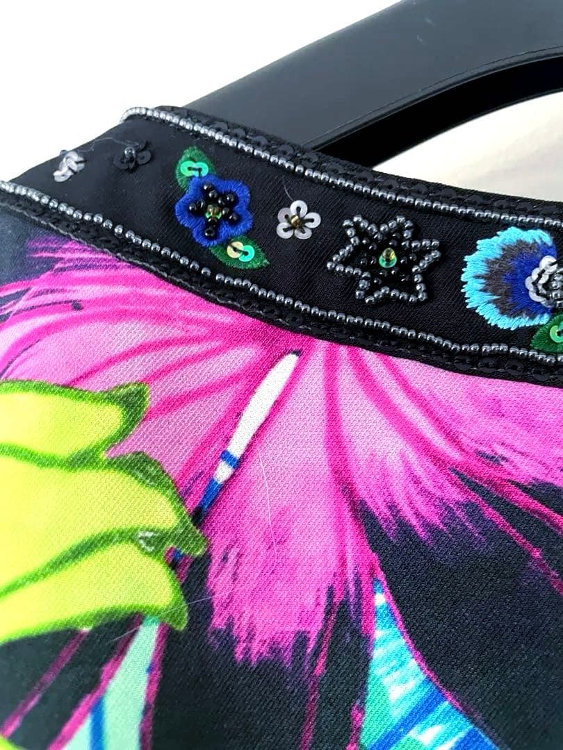 トクコプルミエヴォル花柄ビーズ装飾チュニックワンピース