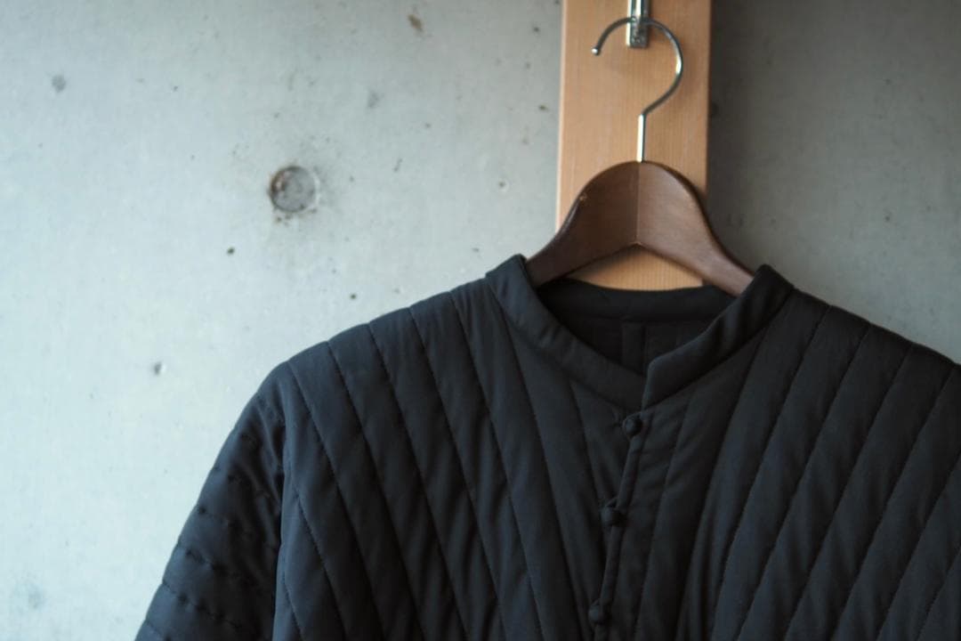 jugen lehl ウールシルクのキルティングコート　黒　美品　ヨーガンレール