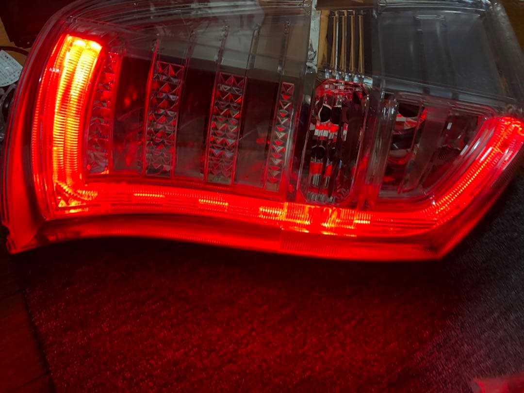 【RKステップワゴン】社外LEDクリアテールランプ