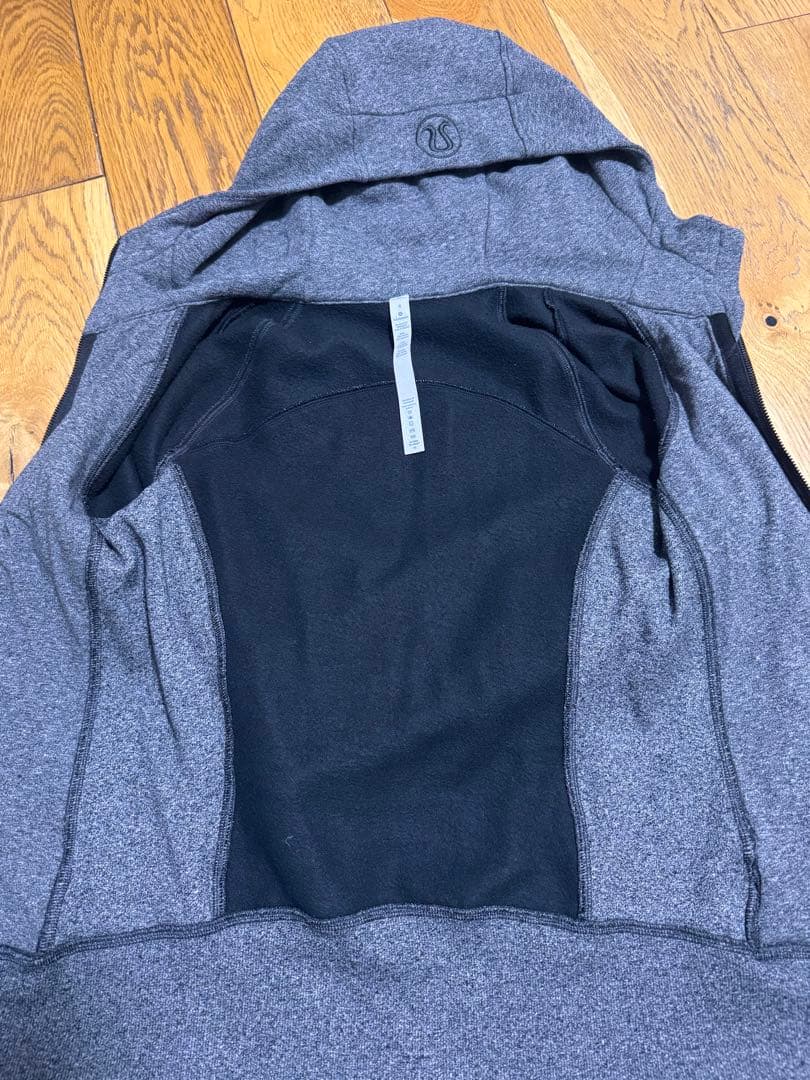 lululemon SCUBA フーディ　グレー パーカー サイズ4