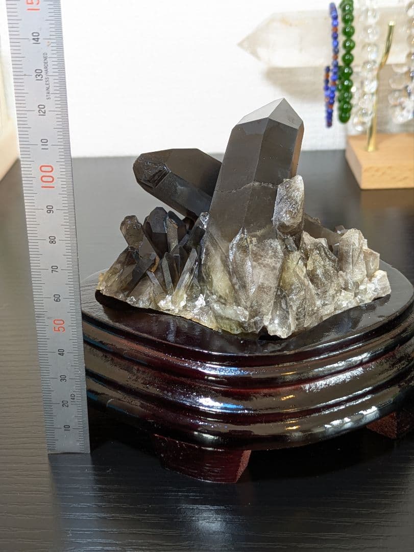 新年セール✨高品質✨ モリオンクラスター 木製台座付き