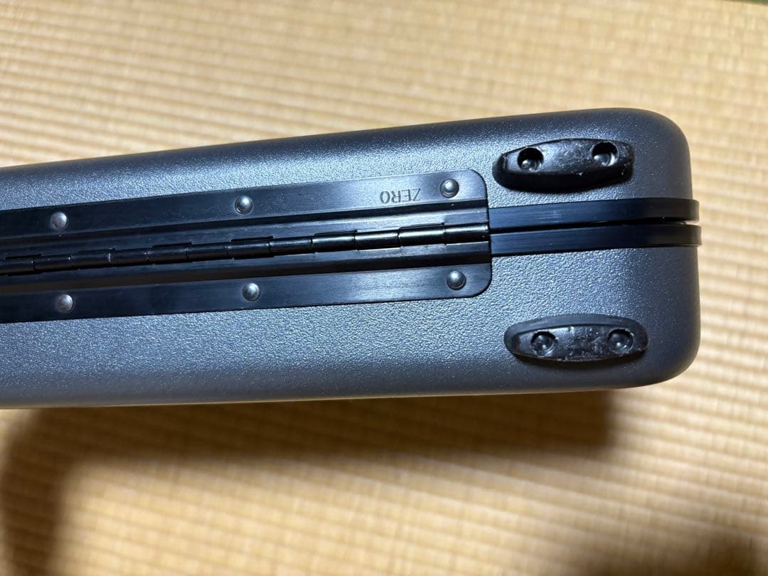 ゼロハリバートン アタッシュケース　ガンメタ　美品　送料込み