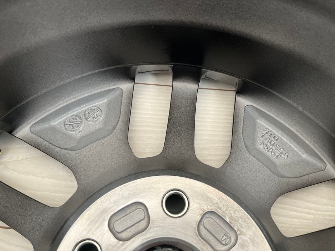 ホンダ ステップワゴン　スパーダ 16インチ純正ホイール