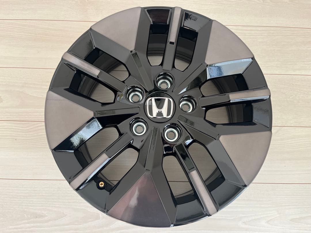 ホンダ ステップワゴン　スパーダ 16インチ純正ホイール