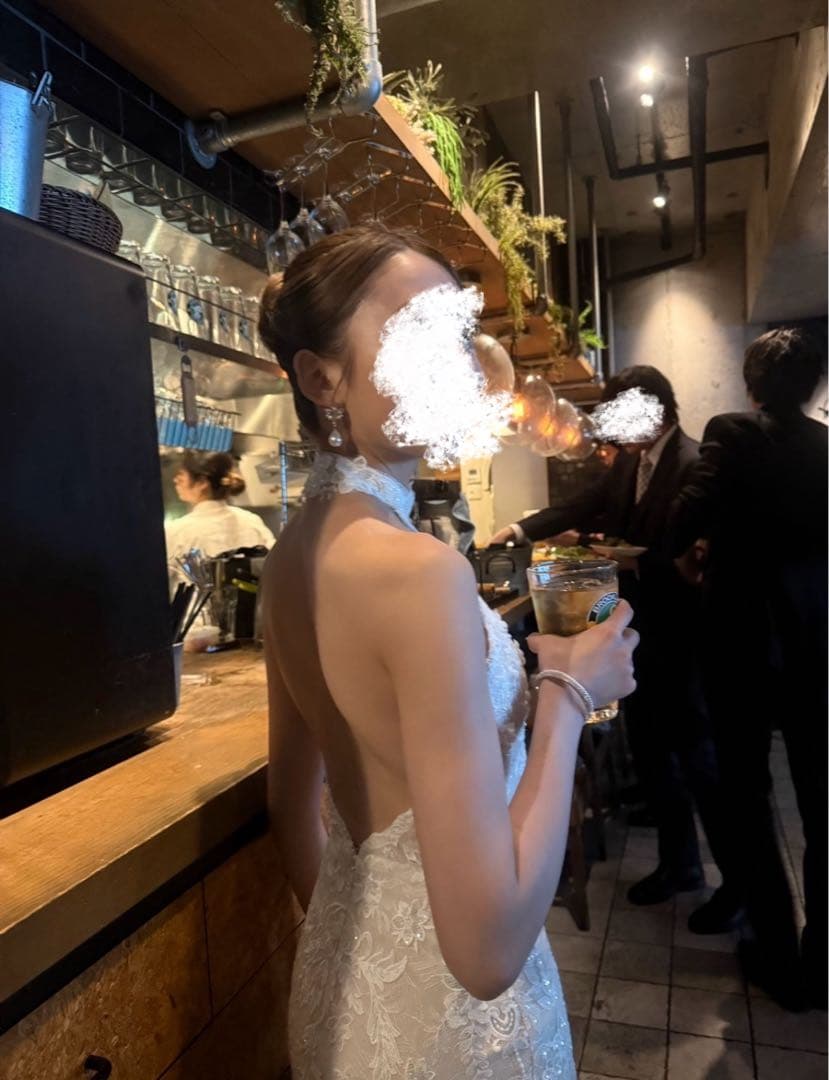 ウェディングドレス　総レース　バックオープン　マーメイドドレス