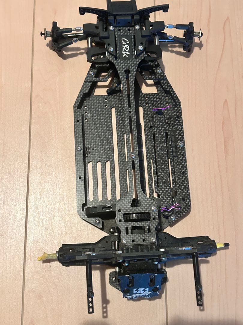 GRKカーボンシャーシ