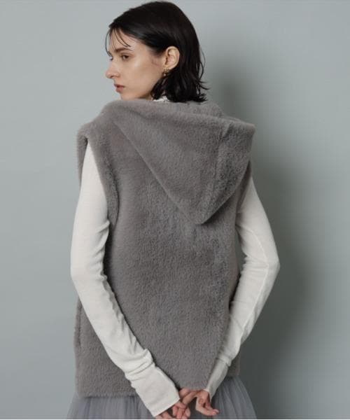 美品★CADUNE｜24AW フェザー ファーベスト 毛足長め グレー 38