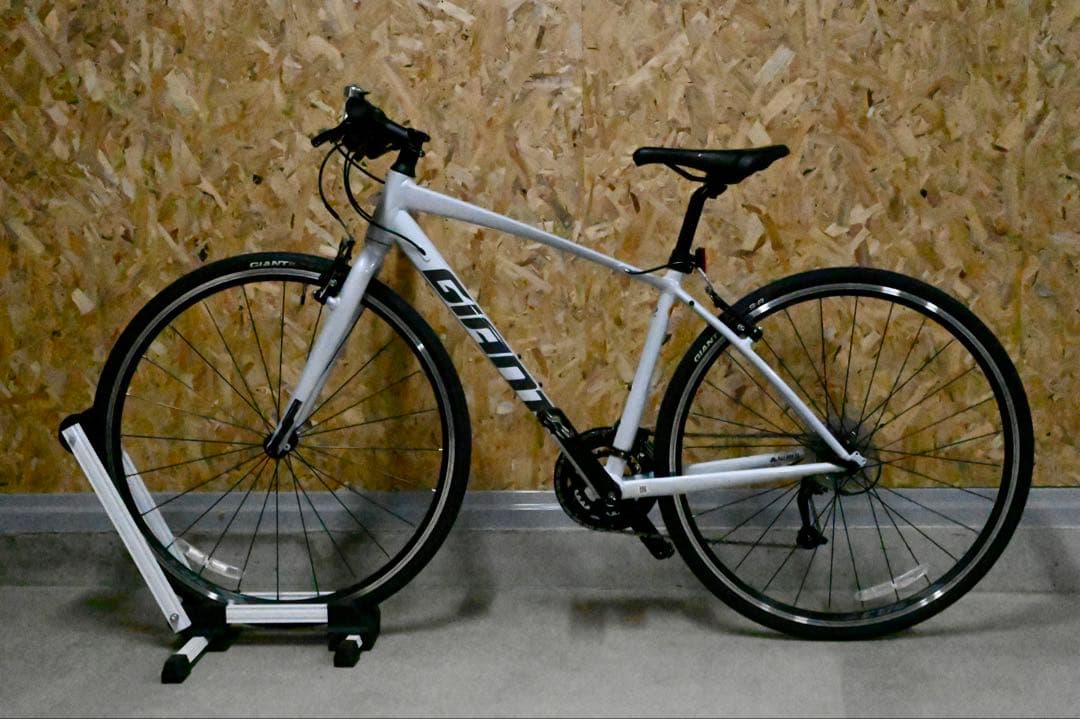 Giant クロスバイク escape XR3 エスケープRX3 ジャイアント
