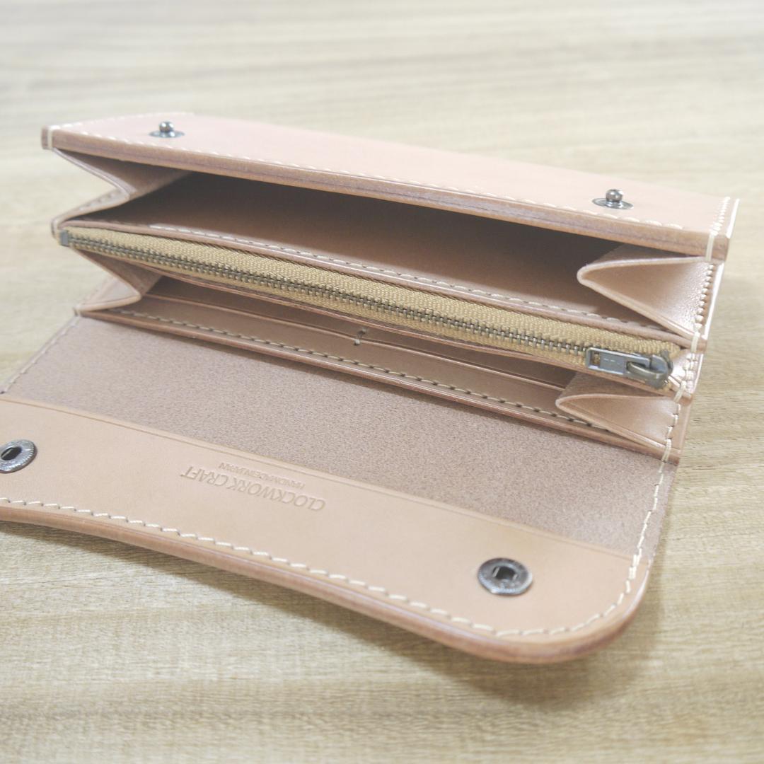 ヌメ革　栃木レザー　サドルレザー　ロングウォレット　かぶせ　三つ折り　生成り