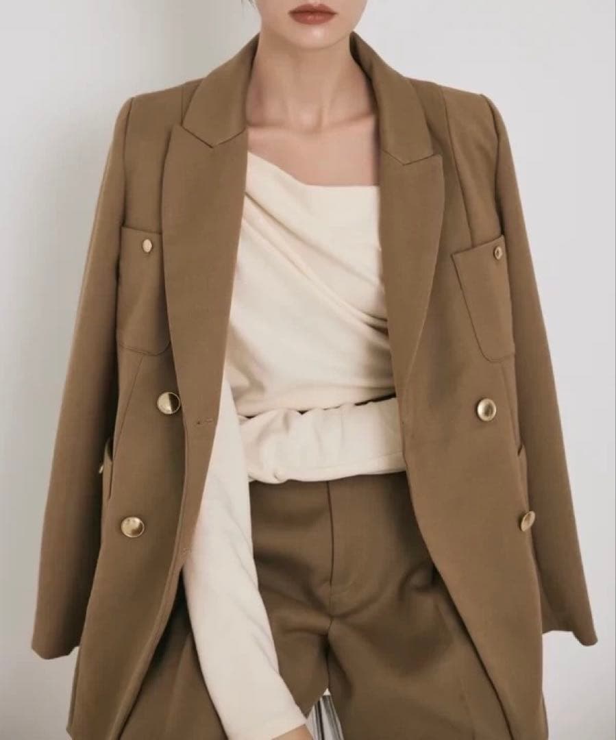 poláura クラシカルテーラードジャケット　CAMEL