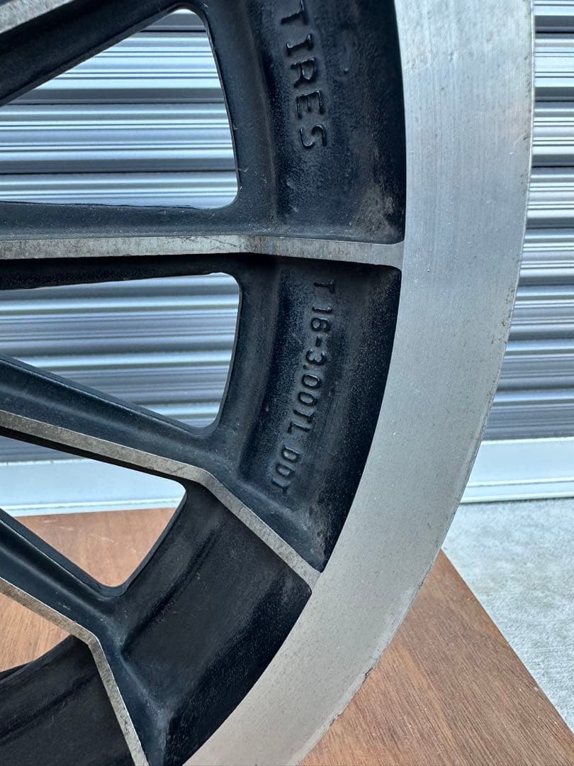 ハーレー　ショベル ヘッド　ホイール