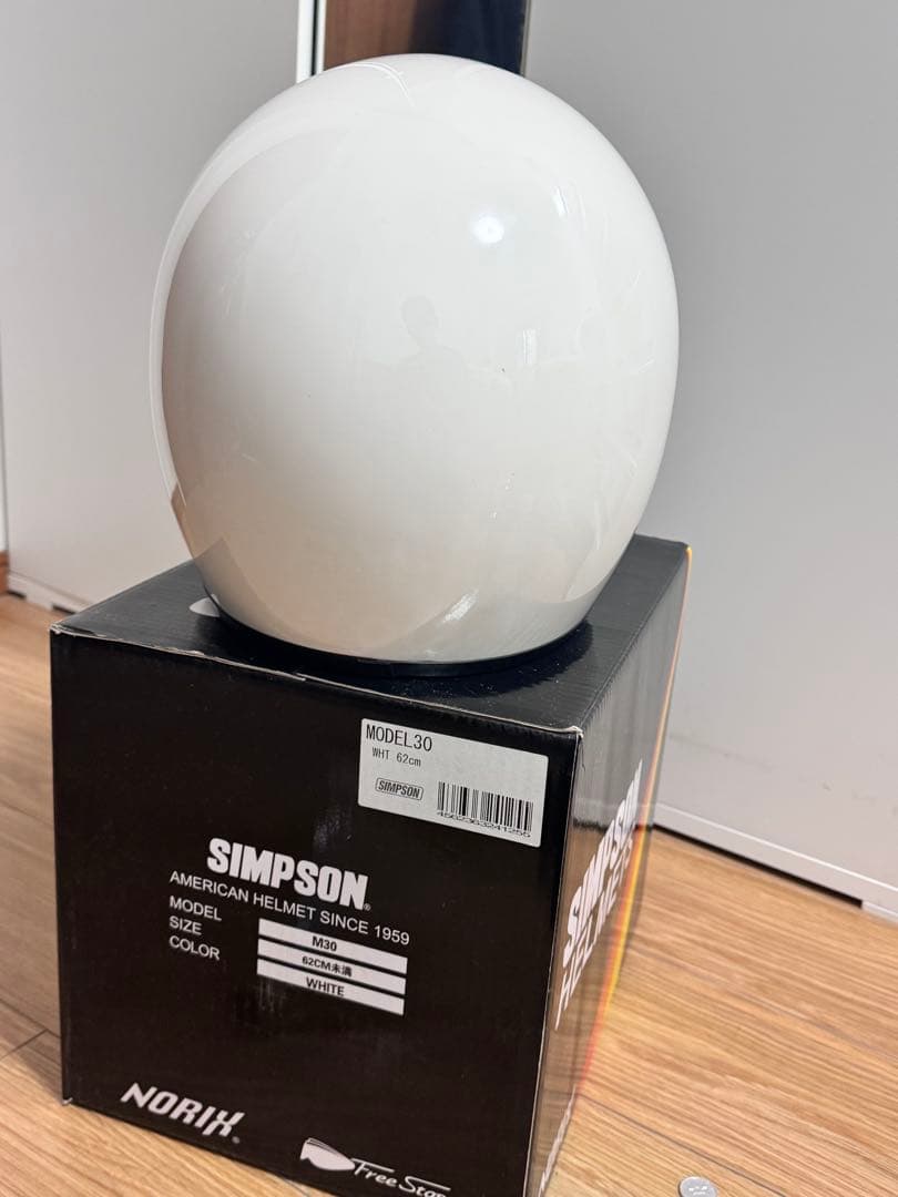 SIMPSON シンプソン M30 62センチ ホワイト　シールド付