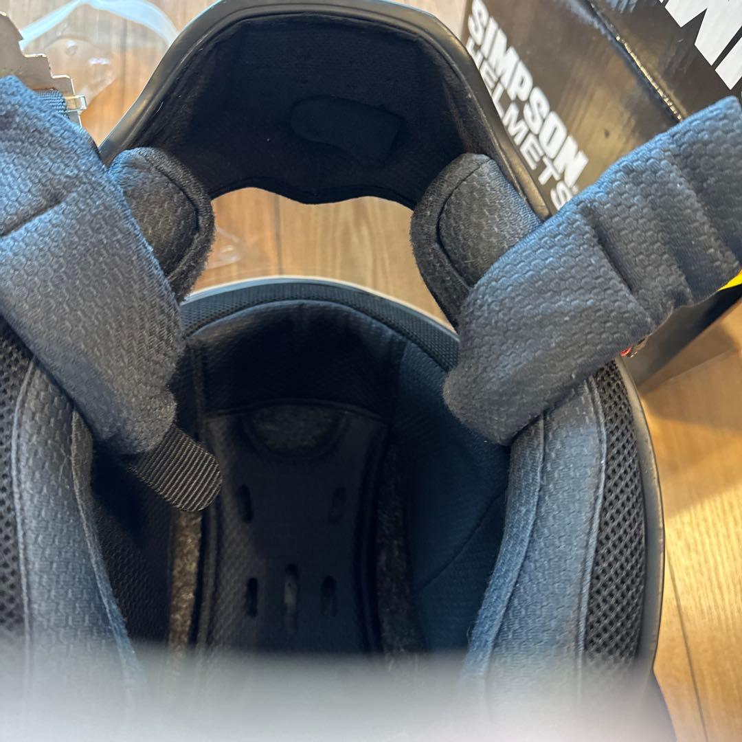 SIMPSON シンプソン M30 62センチ ホワイト　シールド付