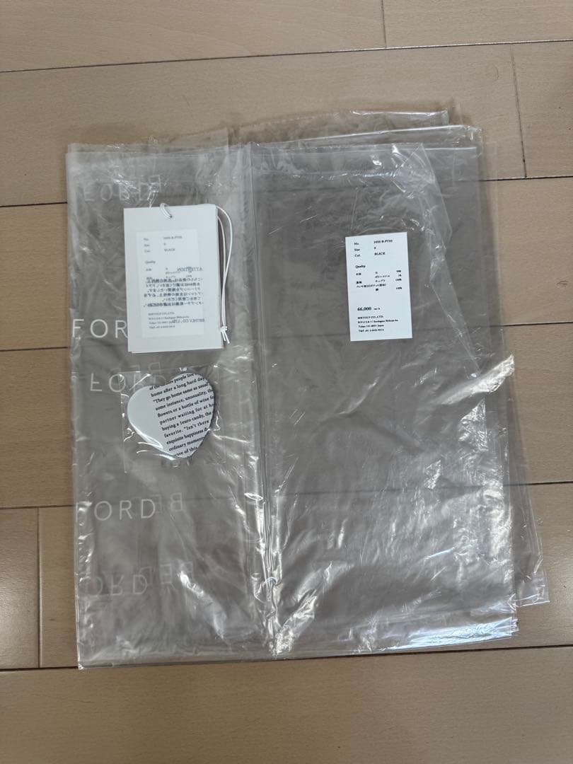 フレアパンツ　ラメ