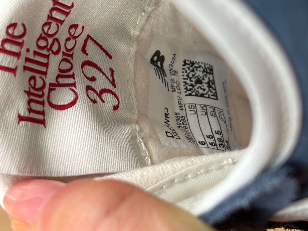 ☆美品☆New Balance U327 ネイビー 24cm