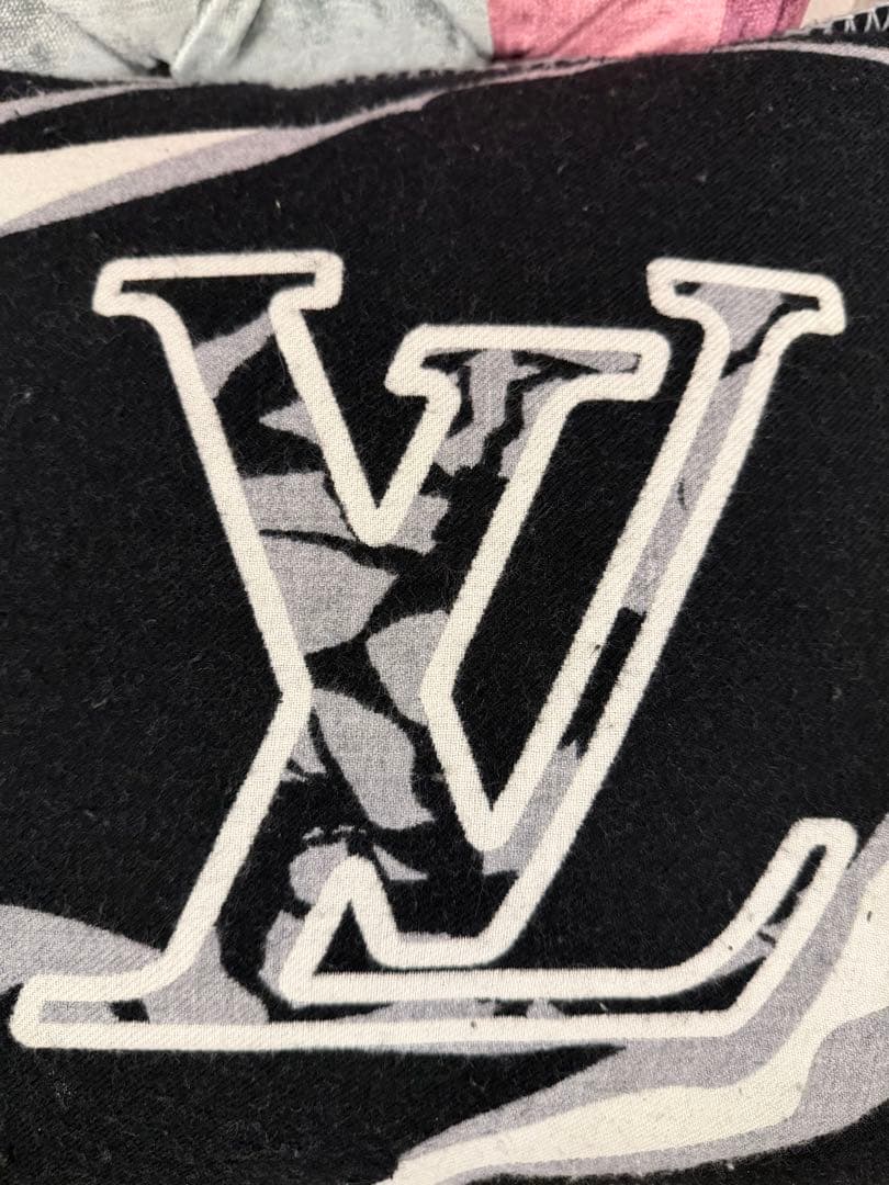 ルイ・ヴィトン 迷彩デザインクッション