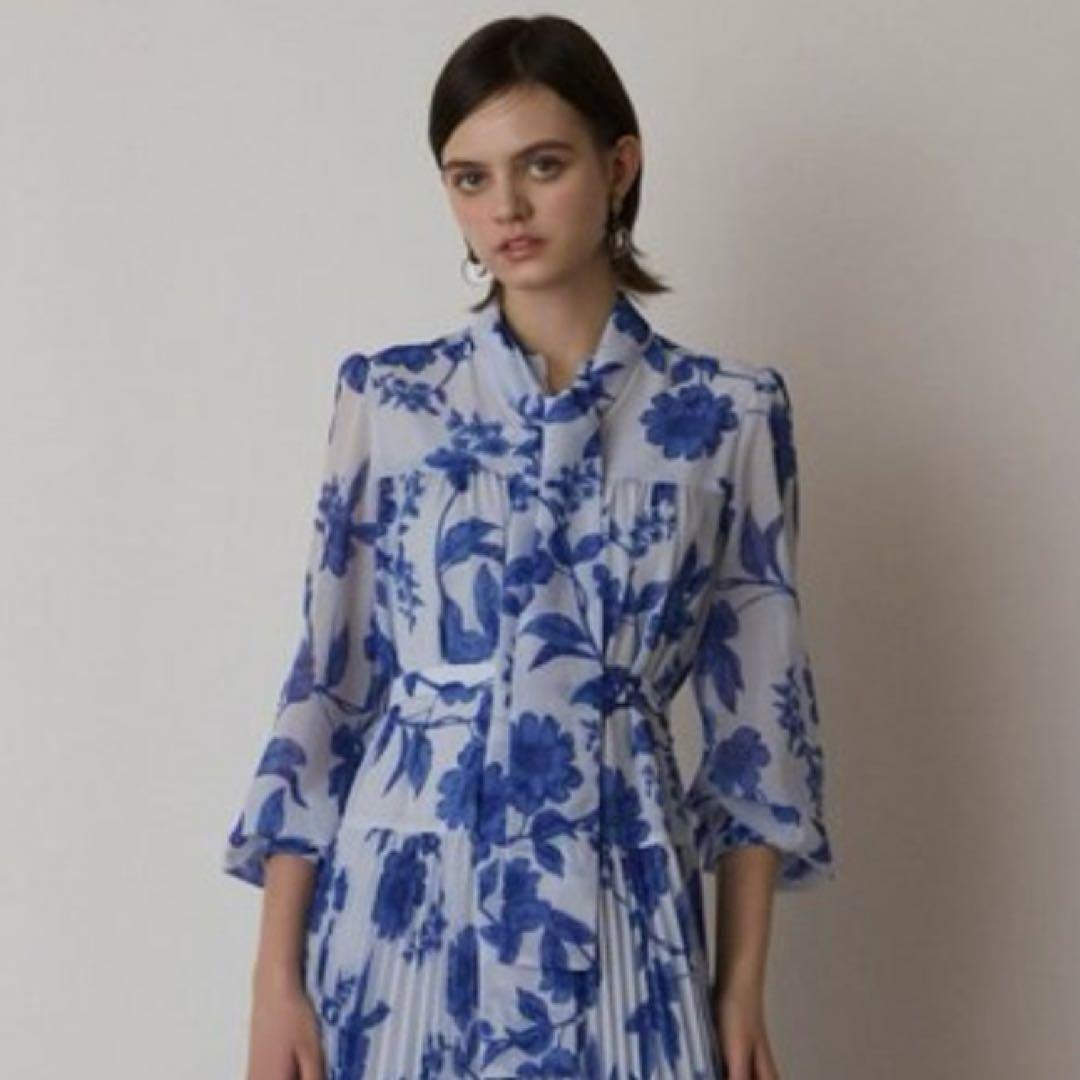 【極美品✨】ダイアグラム　フラワープリントプリーツワンピース　36 2025年