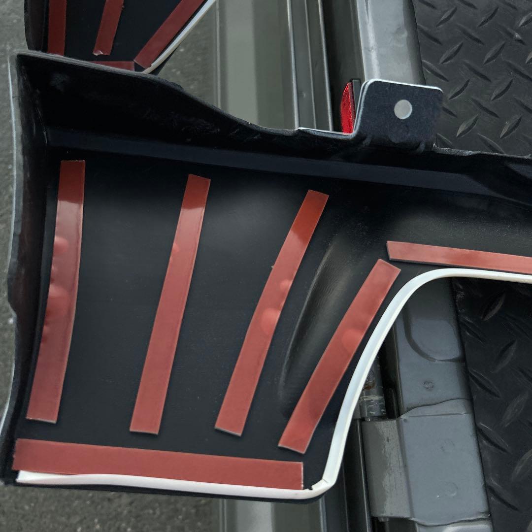 モデリスタ サイドスカート パール　プリウス　50？30？　フロントハーフ