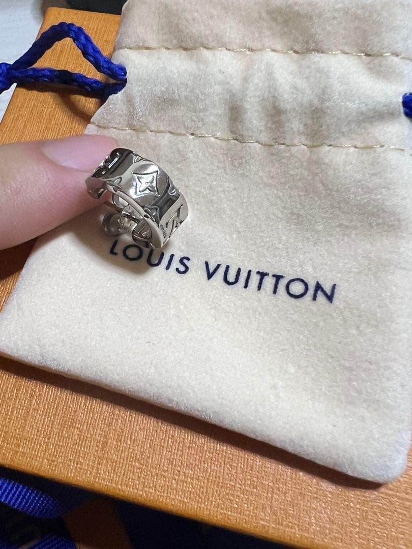 と*る様 LOUIS VUITTON ピアス LVモザイク モノグラム 片耳