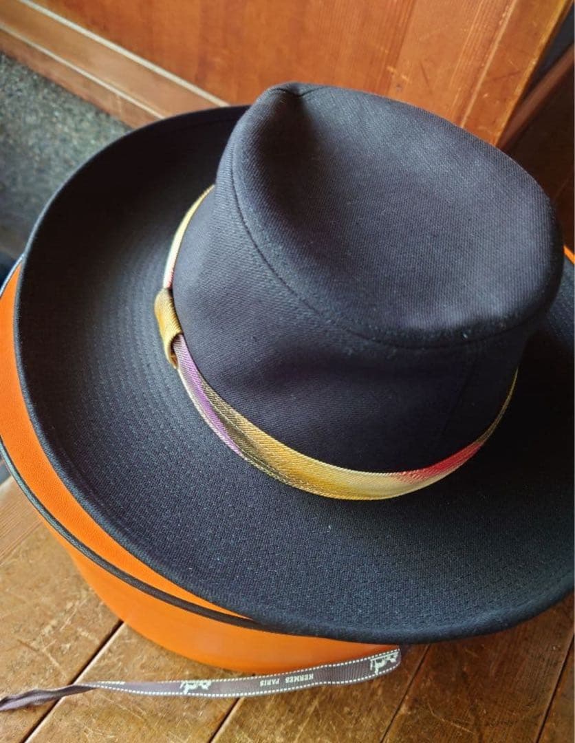 エルメス　カラフルリボン付き黒ハット　60サイズ