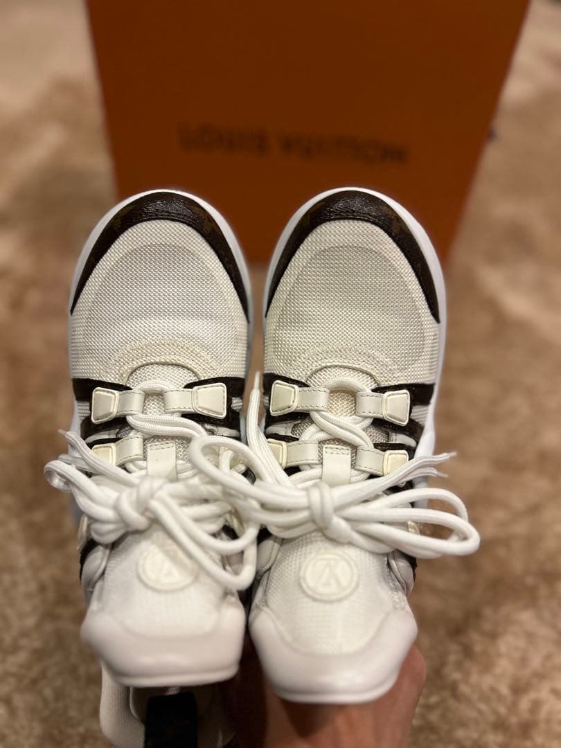 LOUIS VUITTON アークライトスニーカー