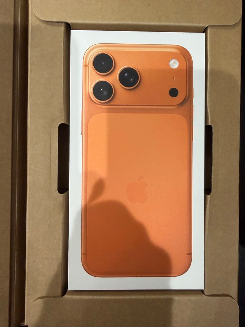 に*ぼ様 【新品未開封】iPhone17ProMAX 1TB SIMフリー オレ