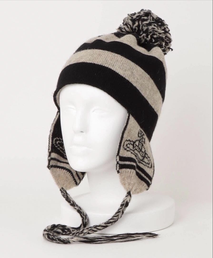 ヴィヴィアンウエストウッド　耳当て付きボンボンニット帽　ボーダーNANAシン着用