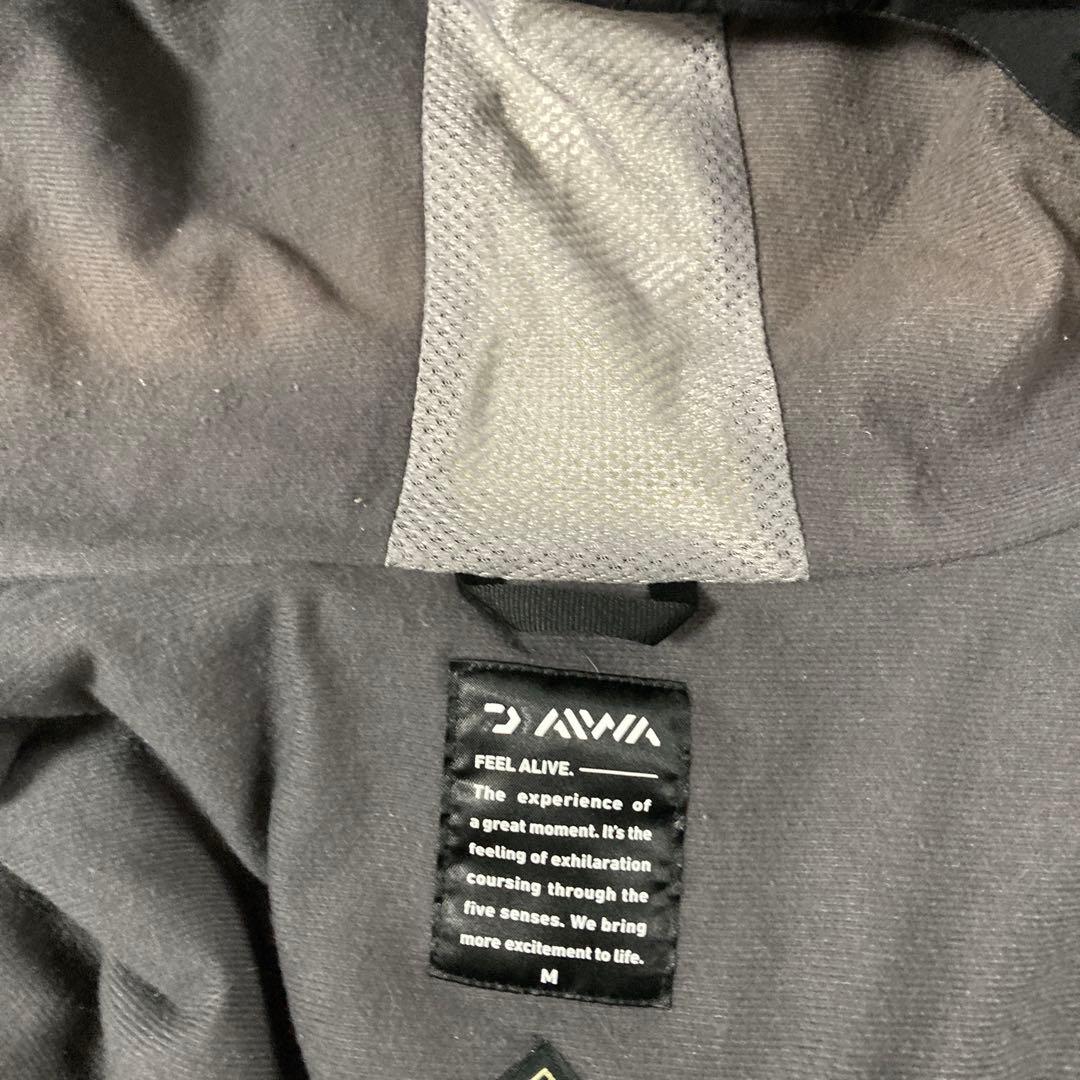 ダイワ DW-1907 ゴアテックス防寒レインウェアセット　Mサイズ