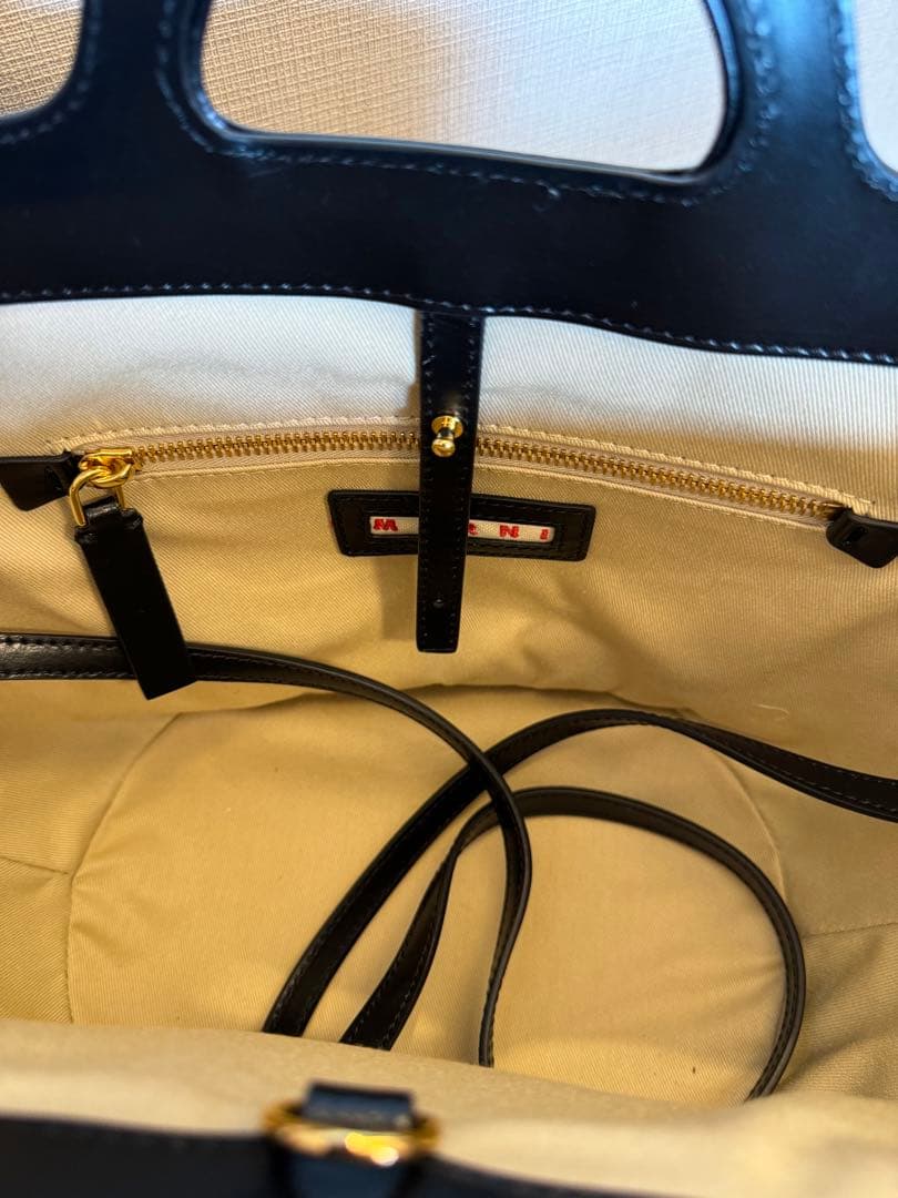 マルニ　トロピカリア　スモール　ブラック　MARNI