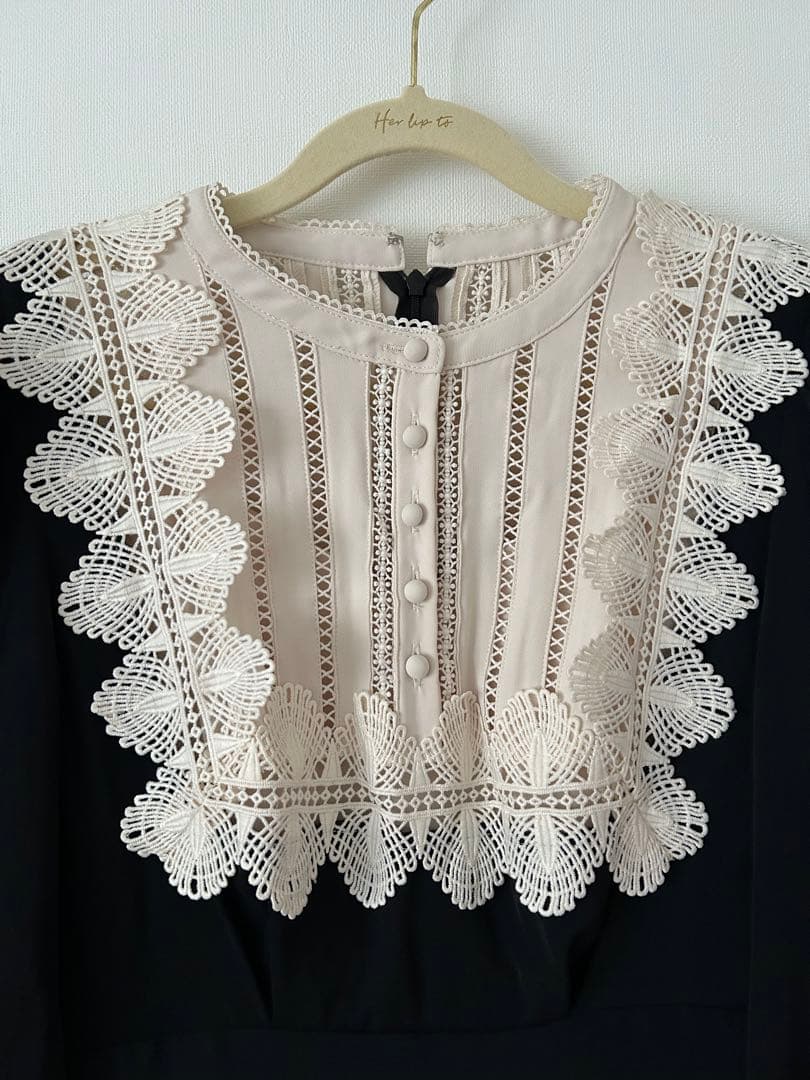 Herlipto Le Grand Midi Dress Mサイズ