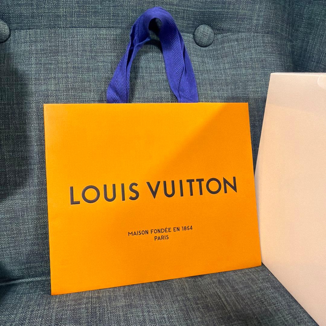 3日のみ使用 iphone16promax ルイヴィトン バンパーケース