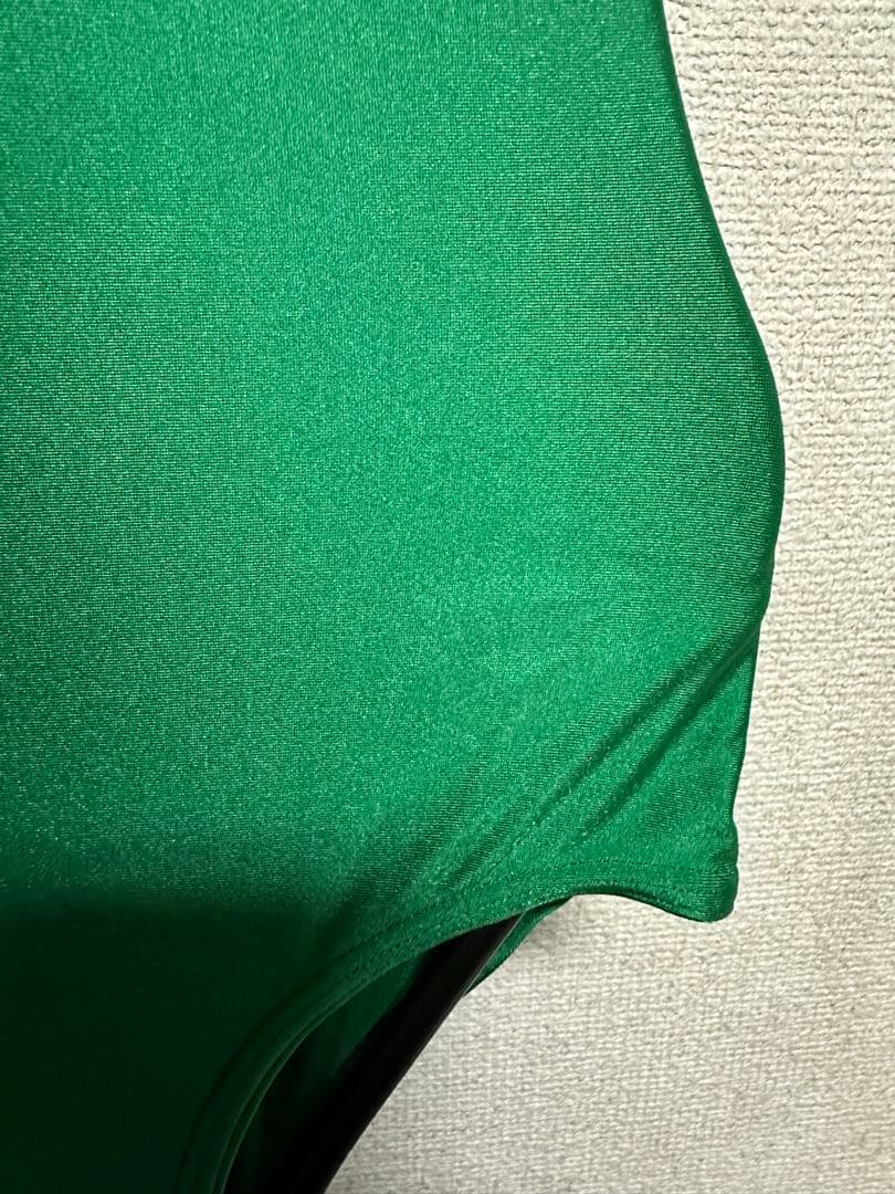 競泳水着 アリーナ arena Mサイズ 緑 グリーンパイピング 学年色