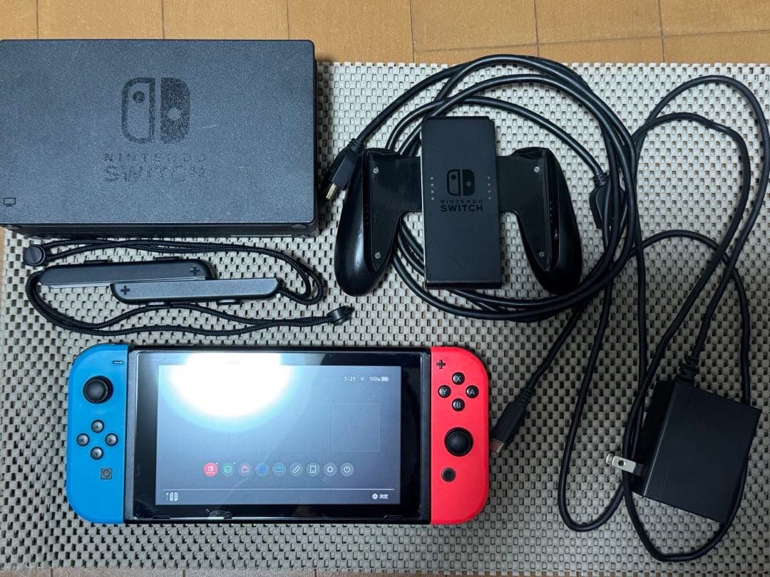 【フルセット】Nintendo Switch (SDカード付き) 説明欄必須