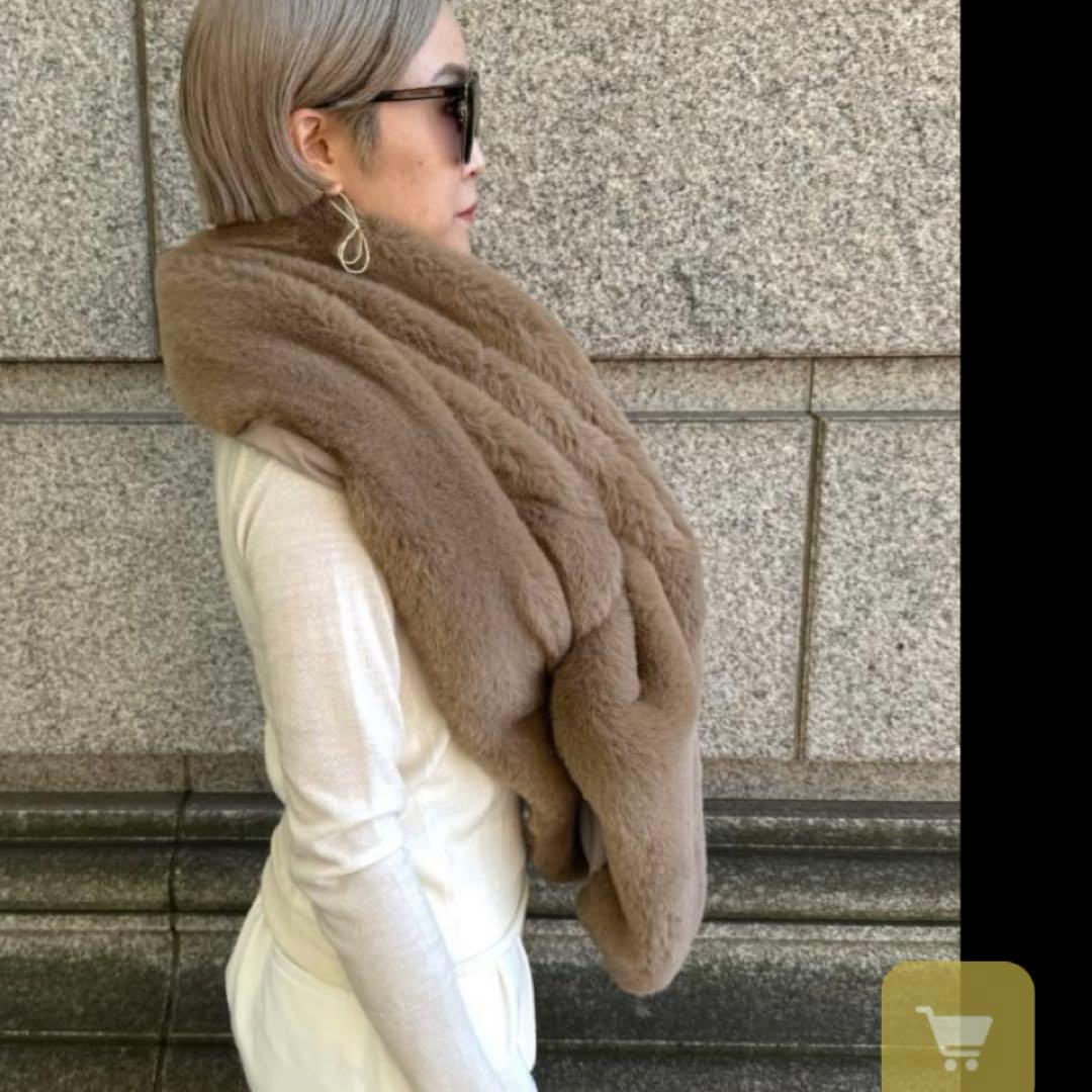 jenne リッチポリュームファー ケープ　ベージュ