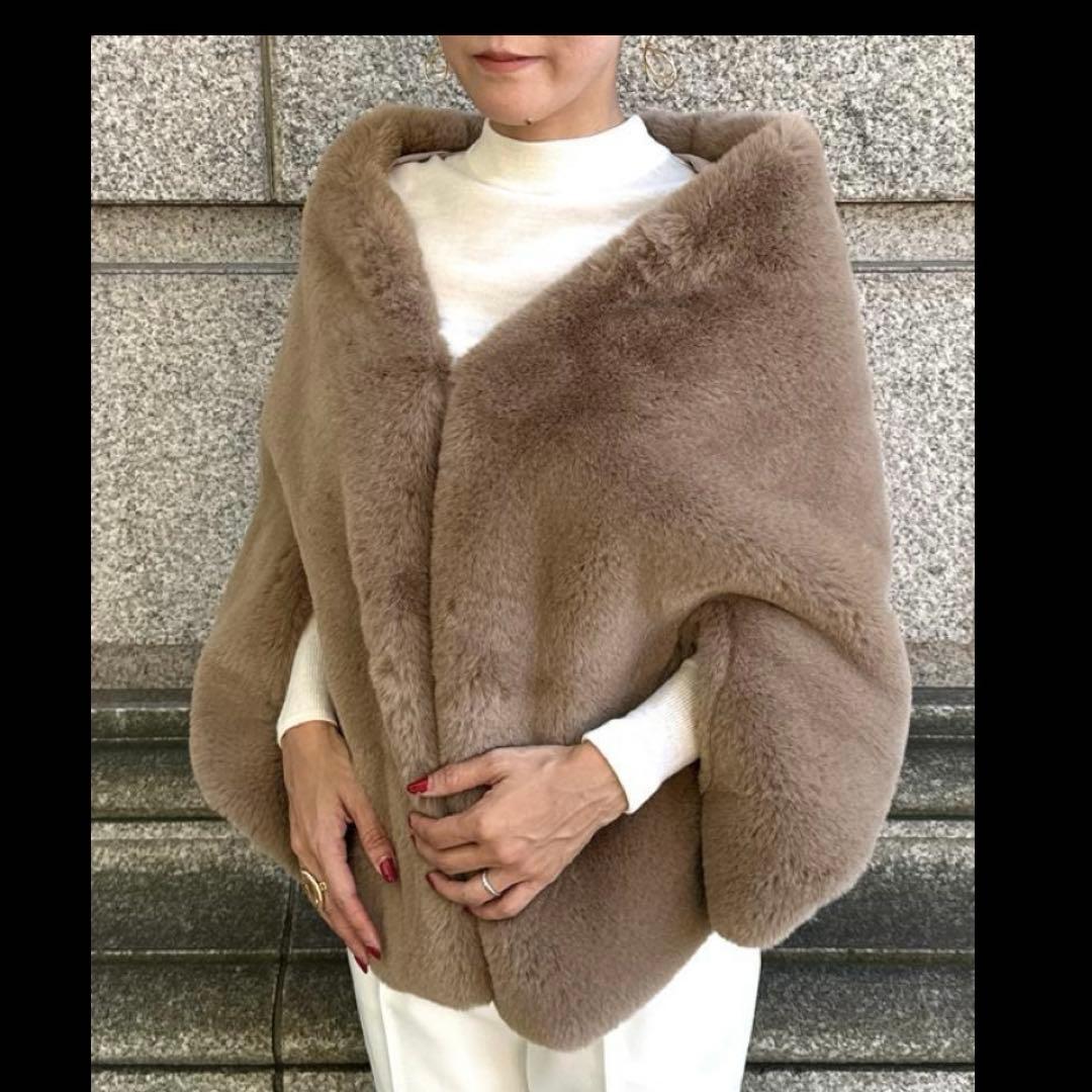 jenne リッチポリュームファー ケープ　ベージュ