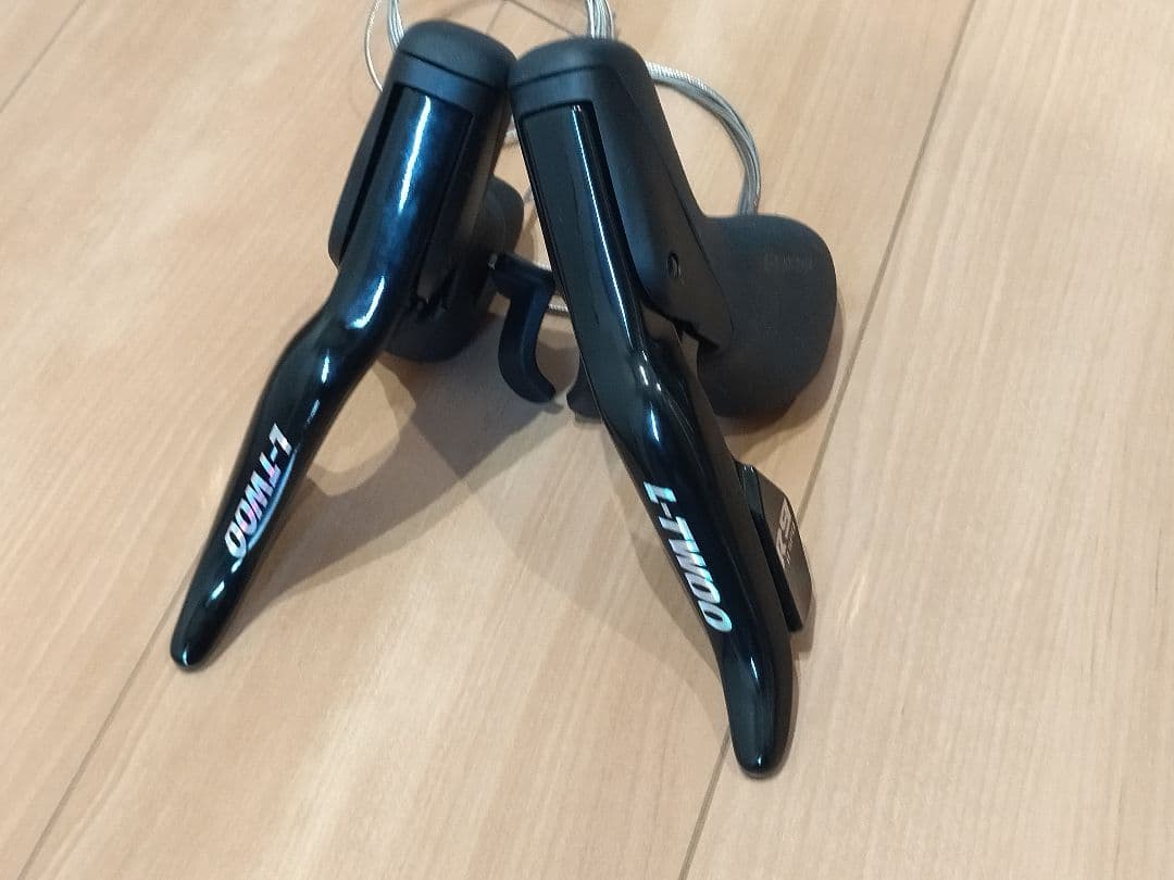 新同 L-TWOO R9 2×11 デュアルコントロールレバー