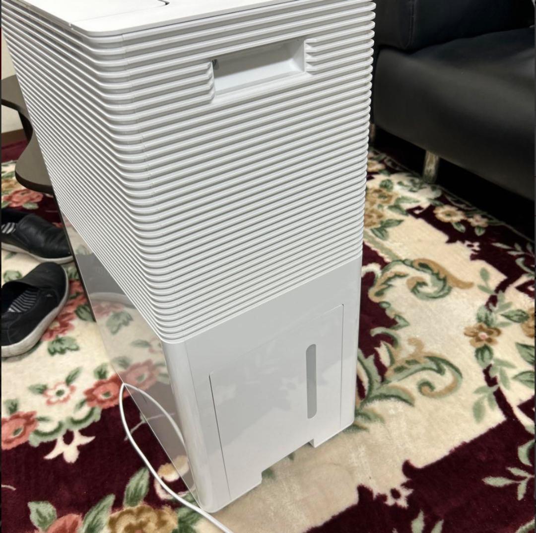 アイリスオーヤマ 空気清浄機能付き除湿機 IJCP-J160 ②