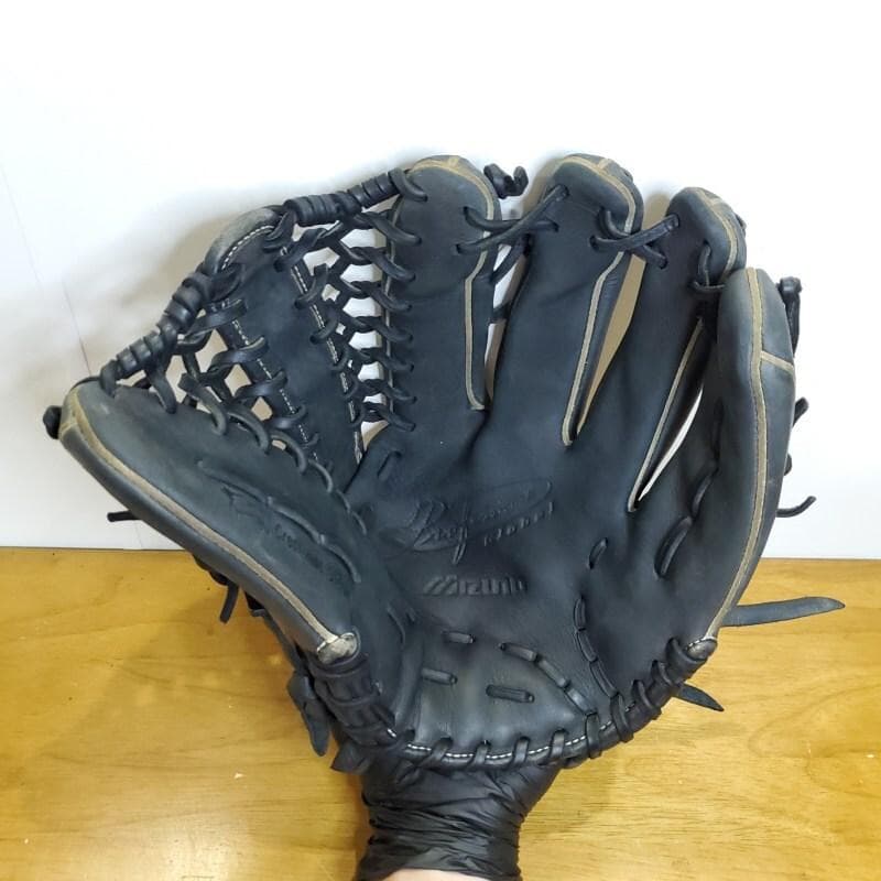 ミズノ イチローモデル 限定 グローバル版 プラチナラベル 激レア 軟式グローブ