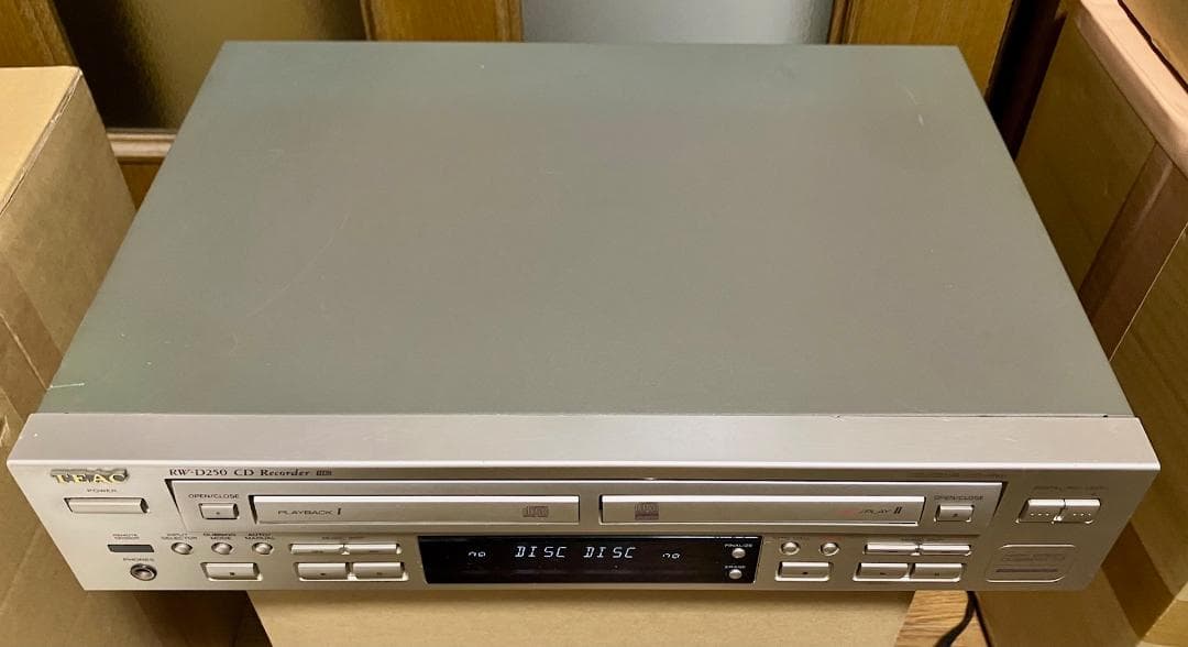 リキ　CDレコーダー　TEAC　RW-D250