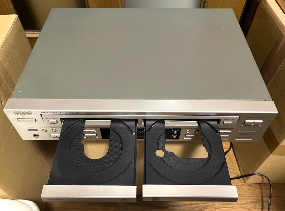 リキ　CDレコーダー　TEAC　RW-D250
