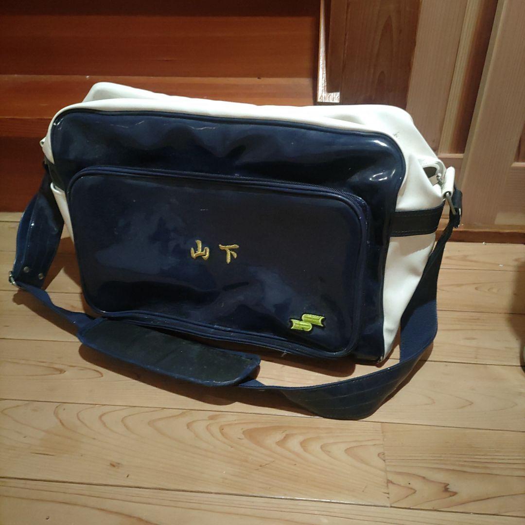 スポーツバック